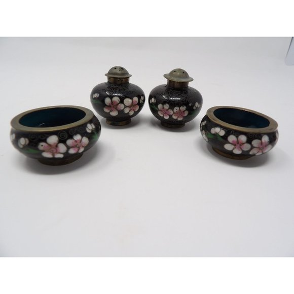 Pair Vintage Salt Cellars & Pepper Shakers Black w White Enamel Painted Flowers - Picture 4 of 12